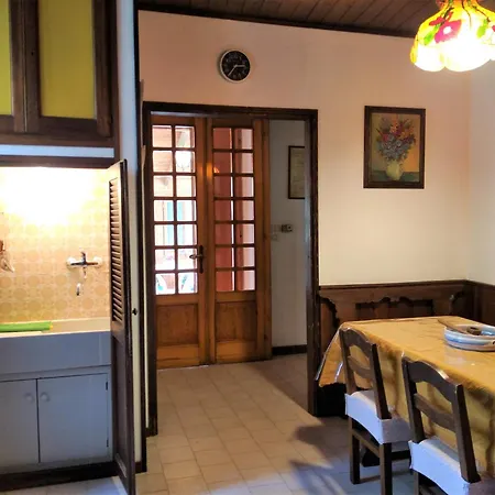 Holiday home Casetta Anna